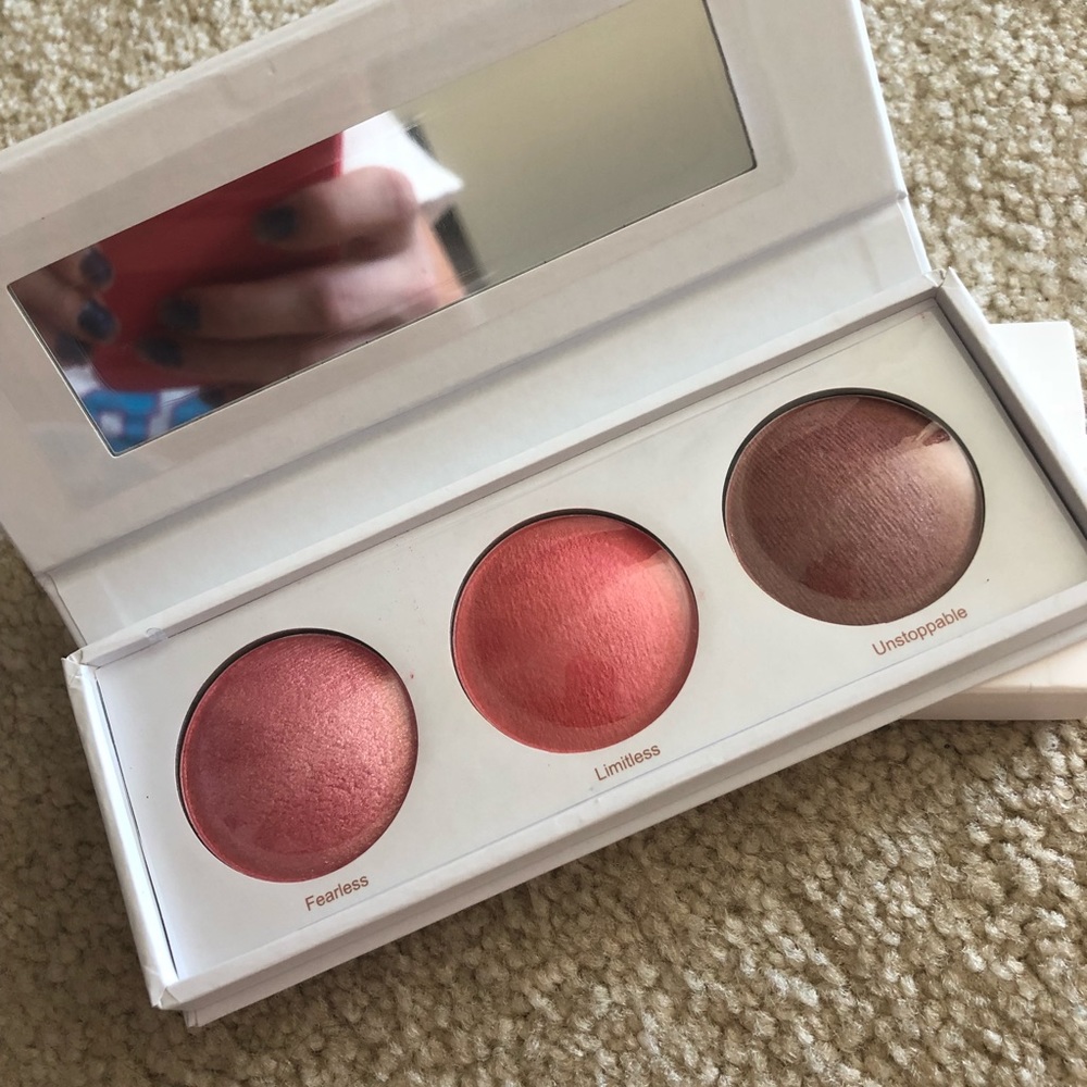 💥SALE💥 Real Her Blush Kit